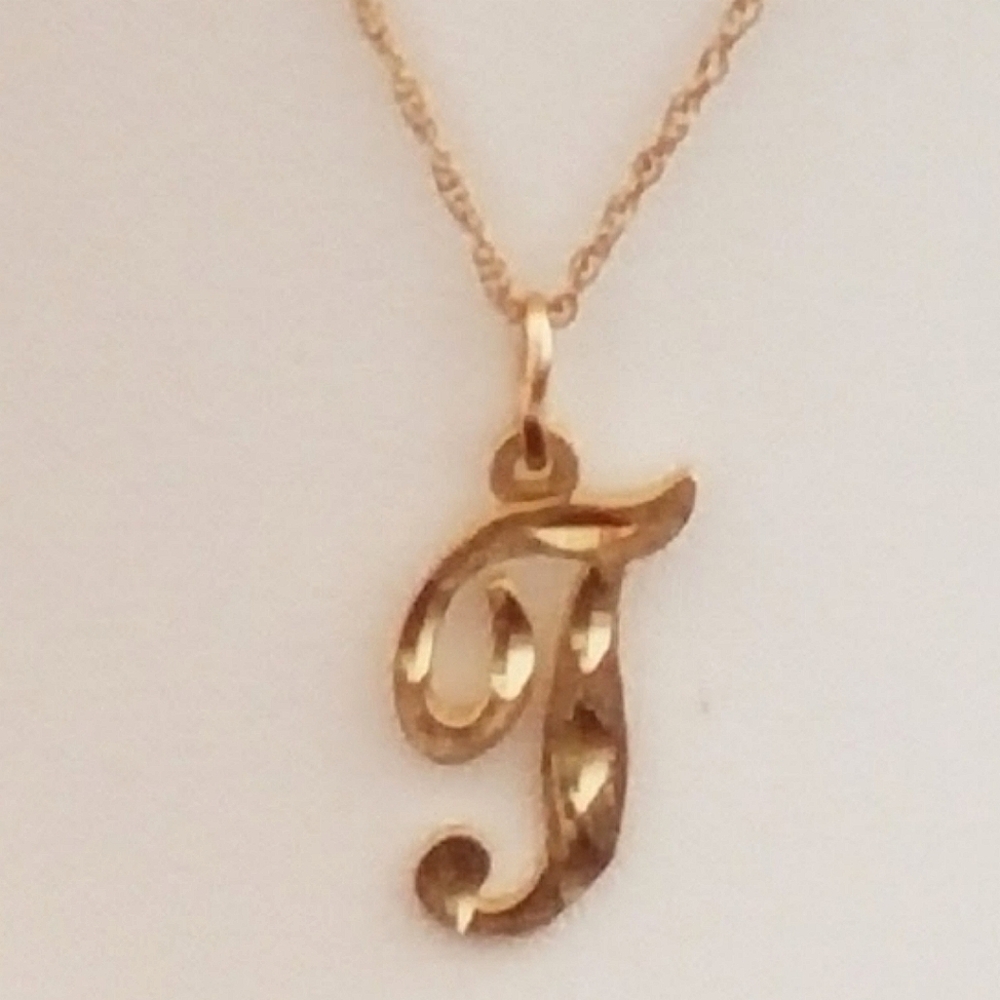 14K Gold J Inital Pendant Necklace
